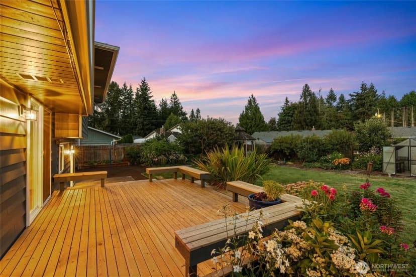 Property photo for 10501 25th Drive Se, Everett photo 31