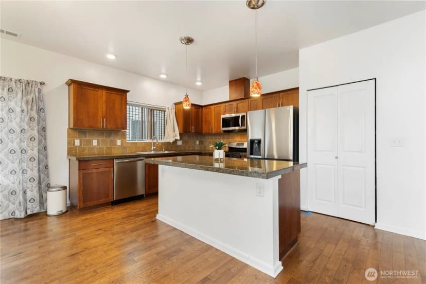 Property photo for 4217 L Place Ne #wa, Auburn photo 20