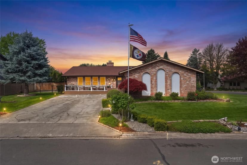 Property photo for 353 Se Highland Park Drive, College Place