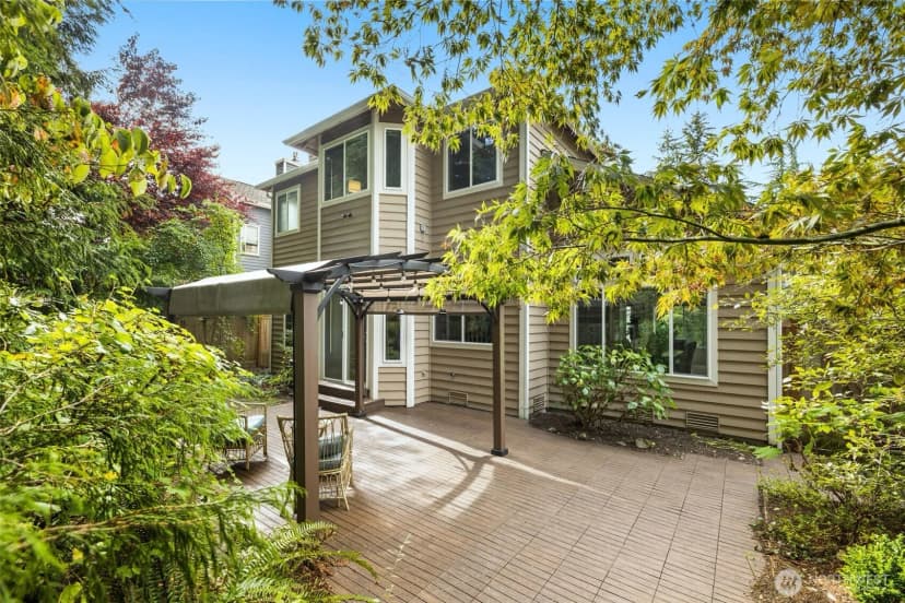 Property photo for 4226 258th Avenue Se, Sammamish photo 33