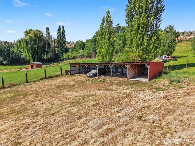 Property photo for 363 Baker Road, Selah photo 28