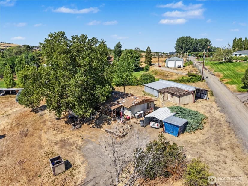 Property photo for 363 Baker Road, Selah photo 31