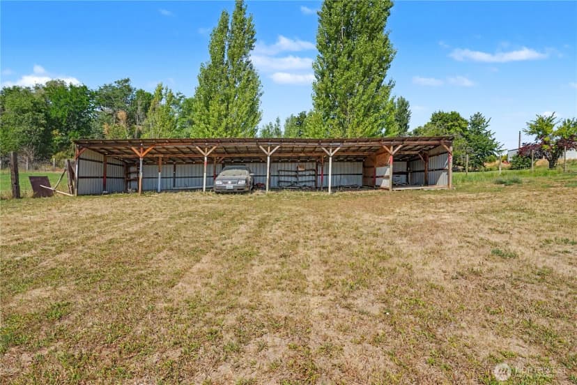 Property photo for 363 Baker Road, Selah photo 27