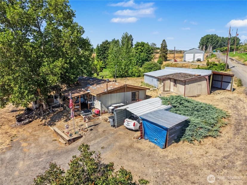Property photo for 363 Baker Road, Selah photo 30