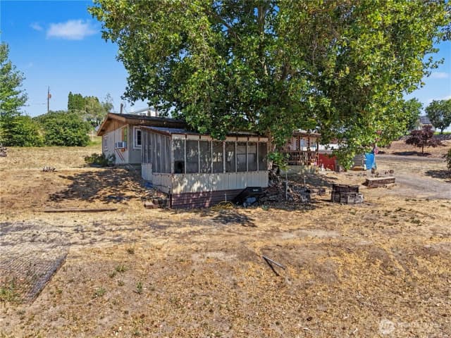 Property photo for 363 Baker Road, Selah photo 4