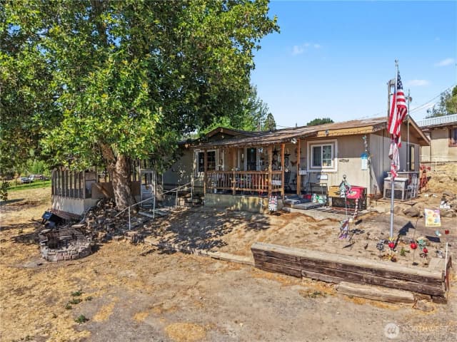 Property photo for 363 Baker Road, Selah