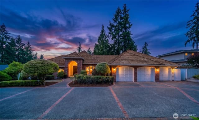 Property photo for 9416 Ne 25th Street, Clyde Hill photo 2