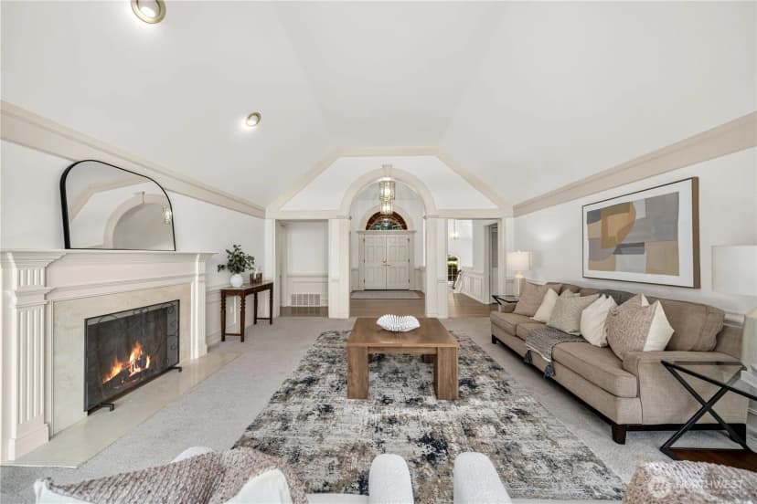 Property photo for 9416 Ne 25th Street, Clyde Hill photo 9