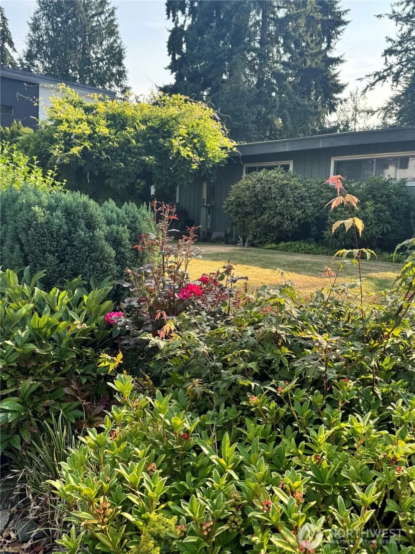 Property photo for 7215 126th Avenue Ne, Kirkland