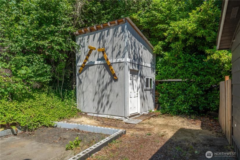 Property photo for 1898 Vista Lane W, Bremerton photo 26