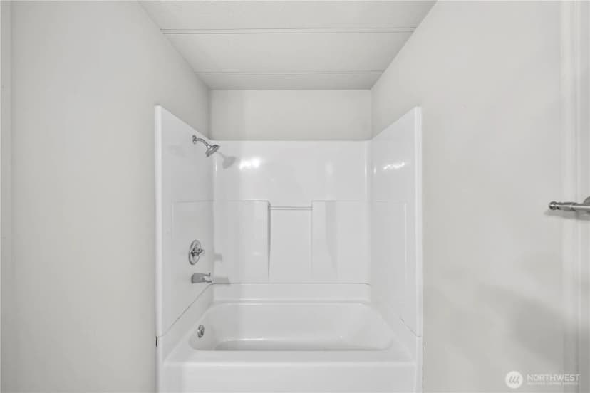 Property photo for 1898 Vista Lane W, Bremerton photo 19