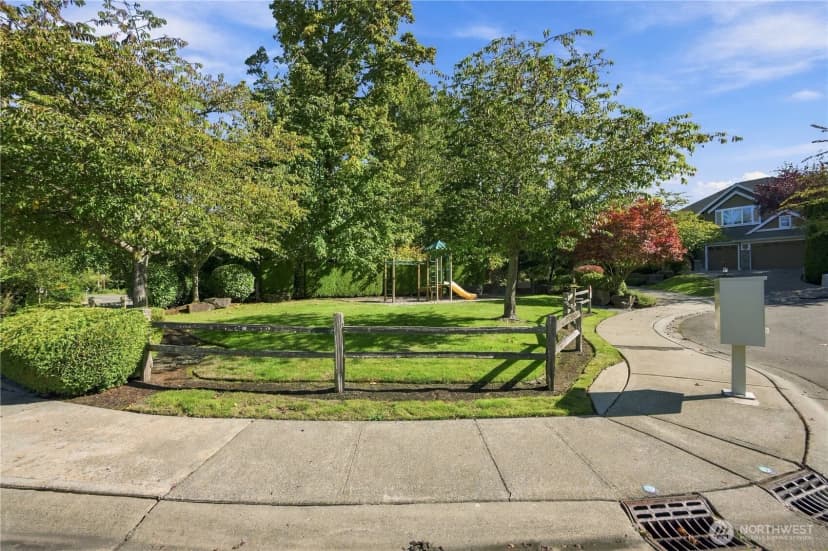 Property photo for 4563 162nd Lane Se, Bellevue photo 33