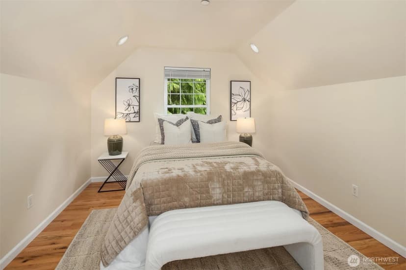 Property photo for 26218 Se Old Black Nugget Road, Issaquah photo 31