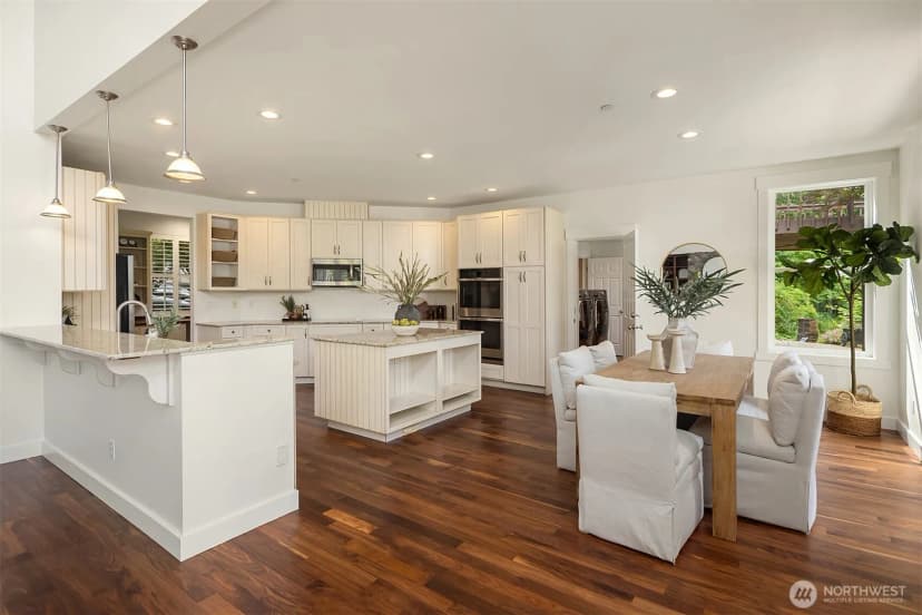 Property photo for 26218 Se Old Black Nugget Road, Issaquah photo 11