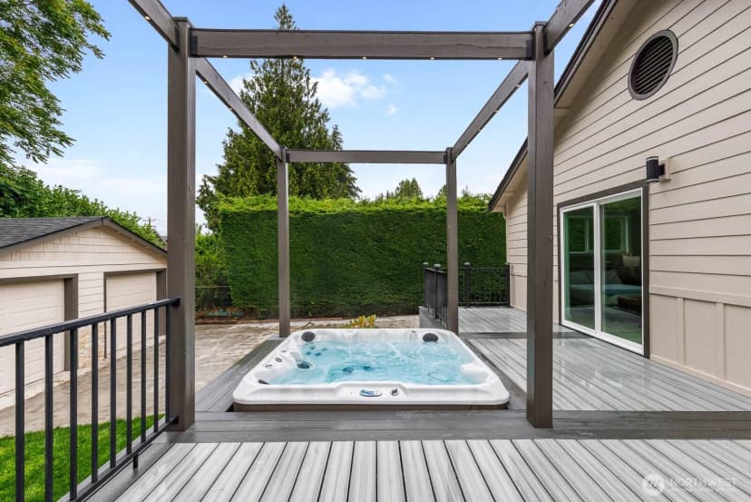 Property photo for 13427 5th Avenue Sw, Burien photo 26