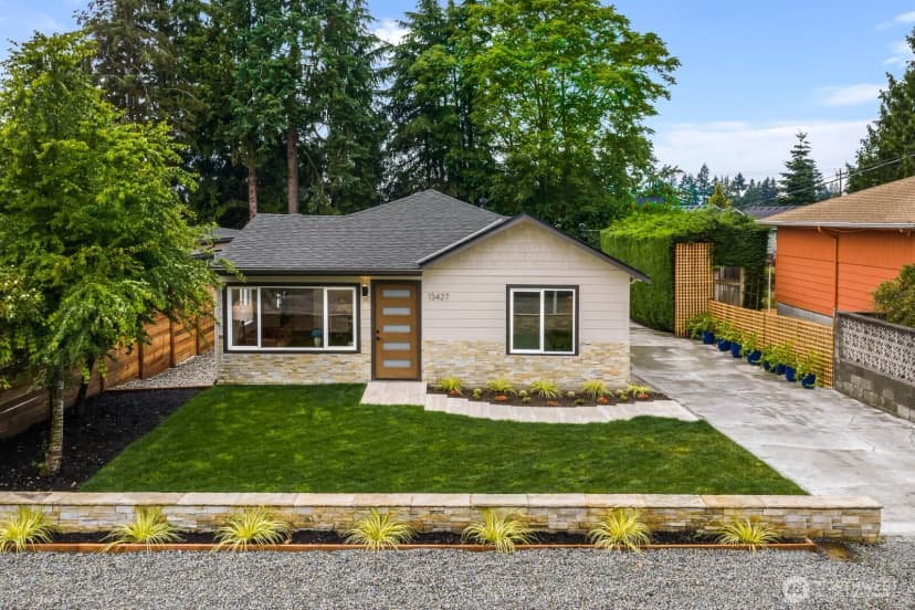 Property photo for 13427 5th Avenue Sw, Burien photo 31