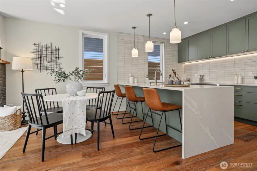 Property photo for 2414 Queen Anne Avenue N, Seattle photo 10