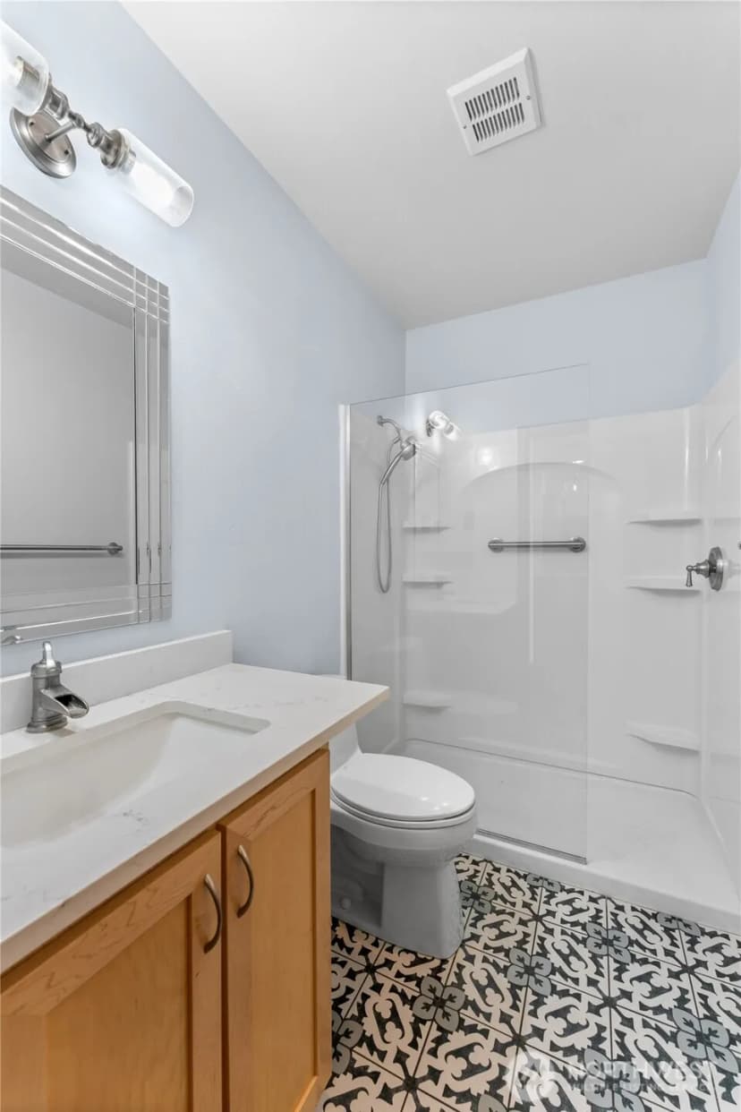 Property photo for 210 W Pioneer #210, Puyallup photo 17