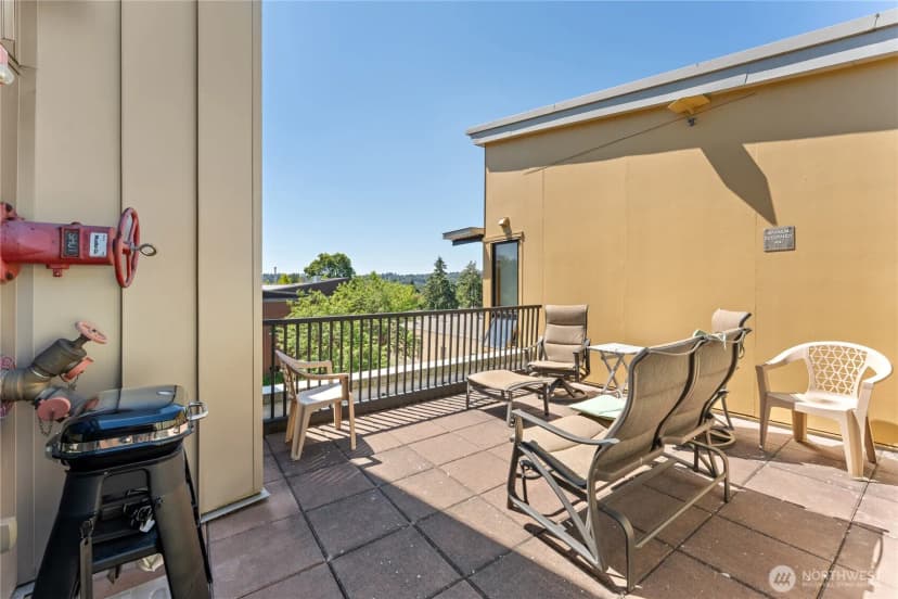 Property photo for 210 W Pioneer #210, Puyallup photo 22