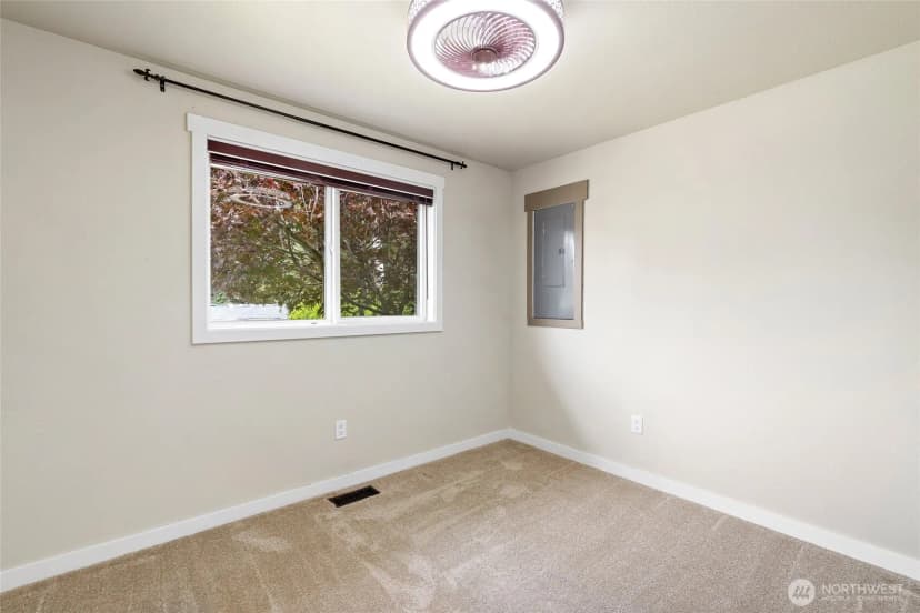 Property photo for 10717 Se 211th Street, Kent photo 30