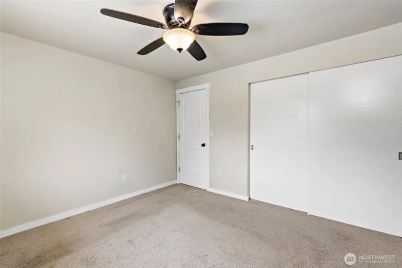 Property photo for 10717 Se 211th Street, Kent photo 29