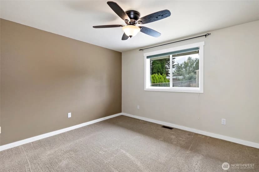 Property photo for 10717 Se 211th Street, Kent photo 28