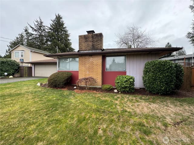Property photo for 8930 7th Avenue Se, Everett photo 2