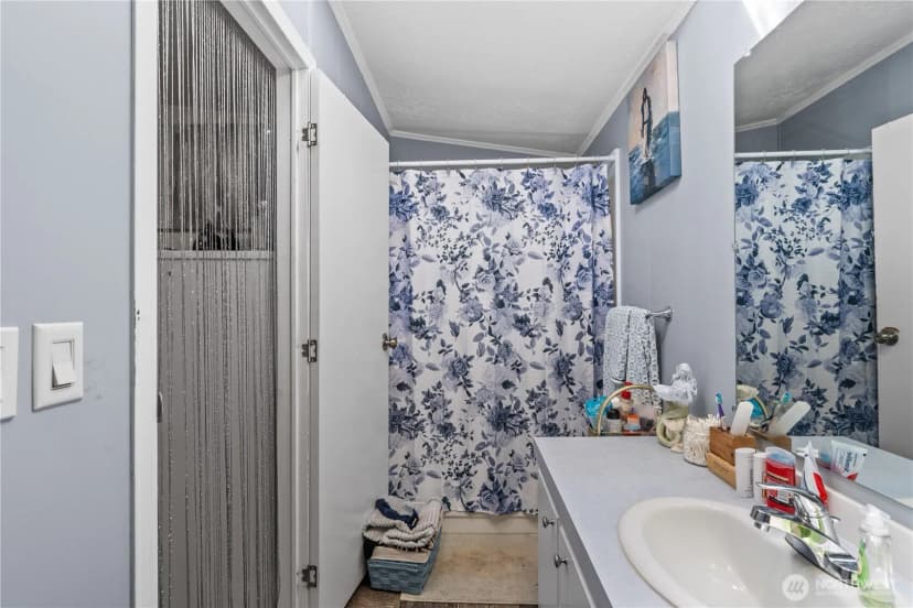 Property photo for 6605 237th Street E #42, Graham photo 24