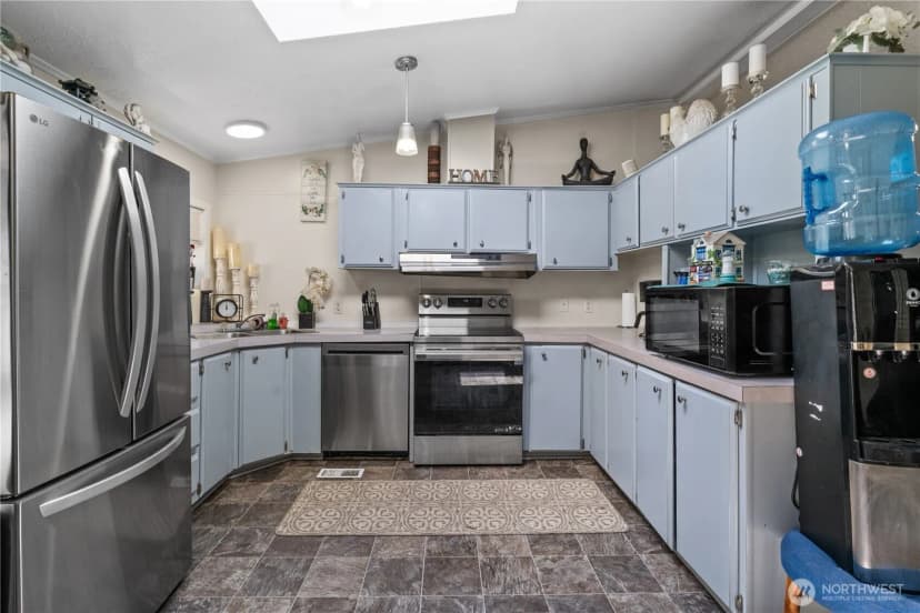 Property photo for 6605 237th Street E #42, Graham photo 12
