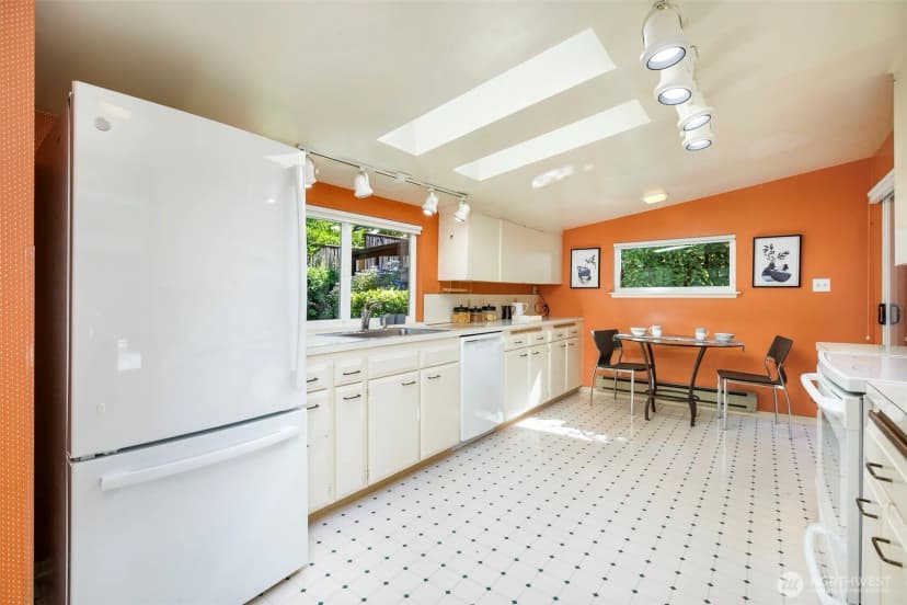 Property photo for 900 Nw 134th Street, Seattle photo 9