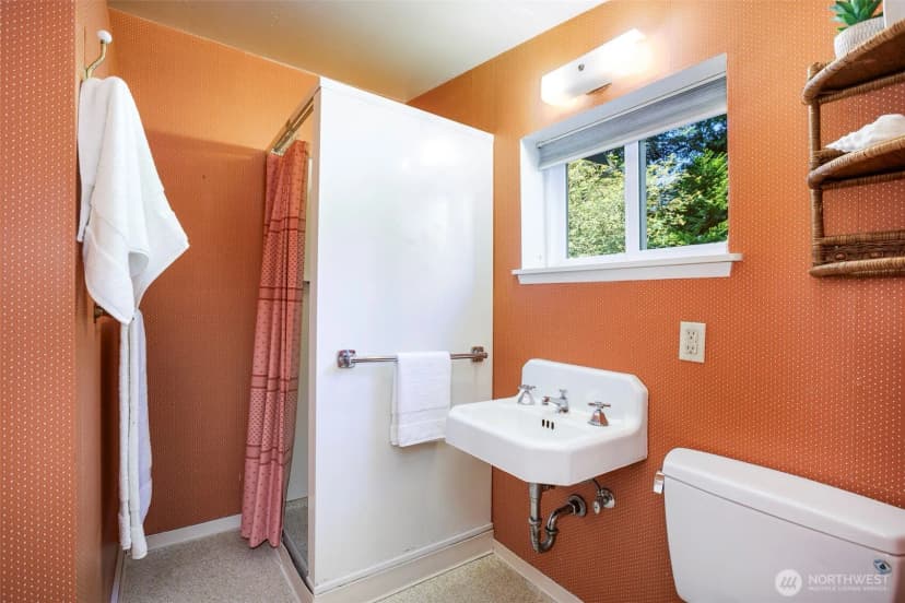 Property photo for 900 Nw 134th Street, Seattle photo 18