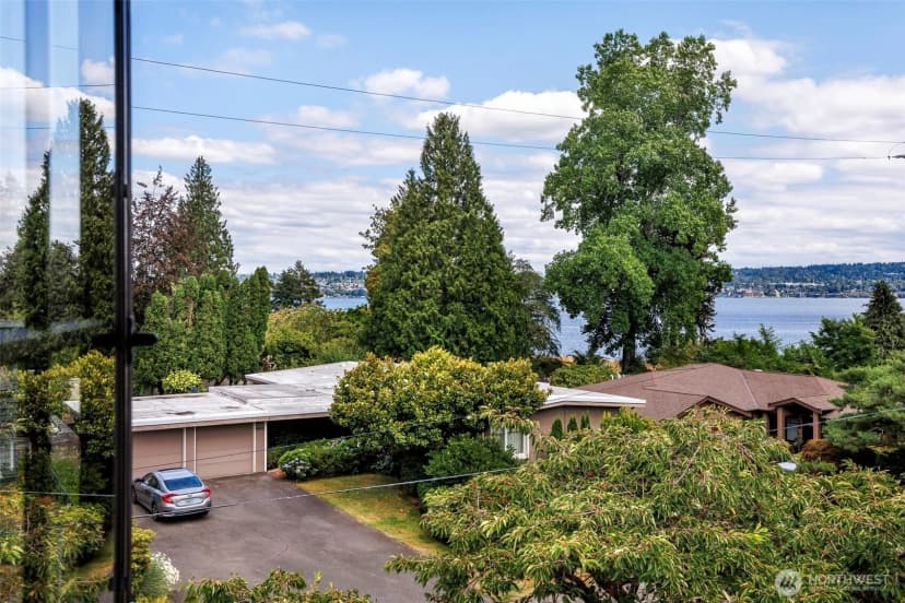 Property photo for 6573 Ne Windermere Road, Seattle photo 28