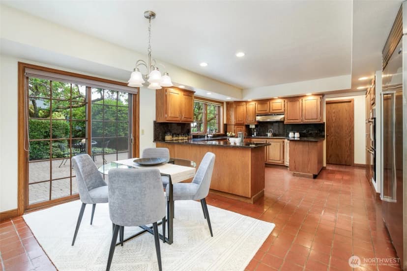 Property photo for 6573 Ne Windermere Road, Seattle photo 10