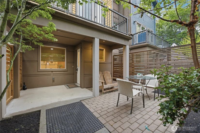 Property photo for 7411 4th Avenue Ne #a, Seattle photo 3