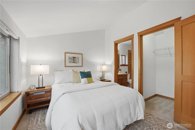 Property photo for 7411 4th Avenue Ne #a, Seattle photo 22