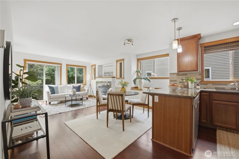 Property photo for 7411 4th Avenue Ne #a, Seattle photo 8