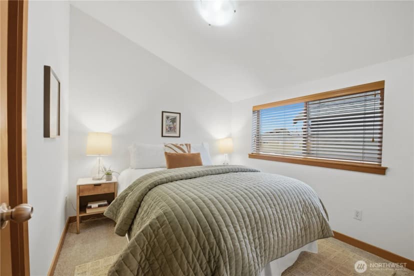 Property photo for 7411 4th Avenue Ne #a, Seattle photo 18