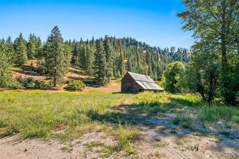 Property photo for 10495 Merry Canyon Road, Leavenworth photo 19