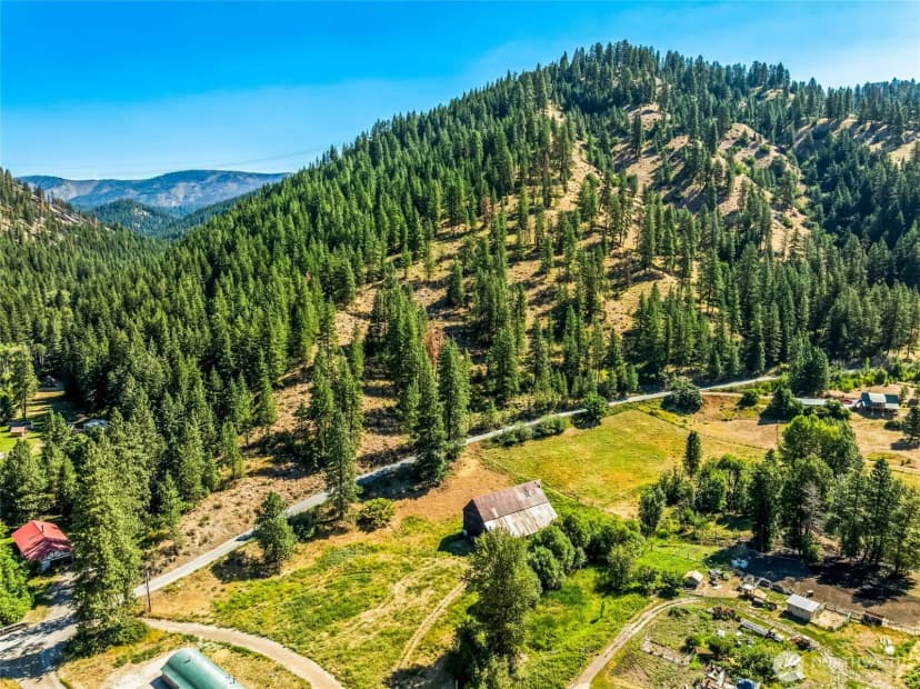 Property photo for 10495 Merry Canyon Road, Leavenworth photo 13
