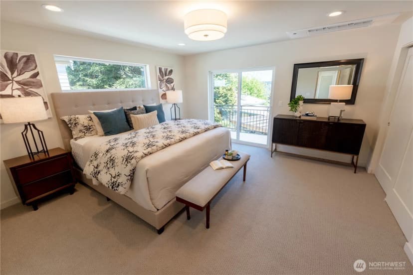 Property photo for 13540 39th Avenue Ne #b, Seattle photo 14