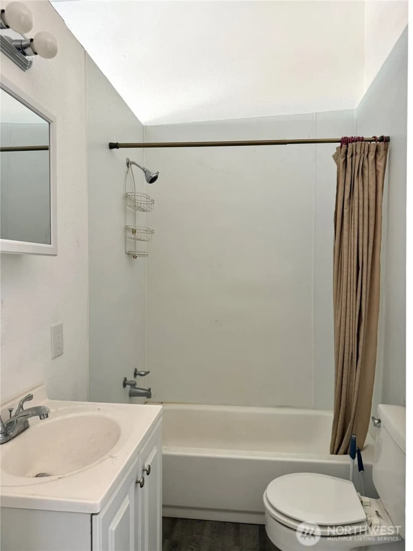 Property photo for 4 E 1st Avenue, Odessa photo 21