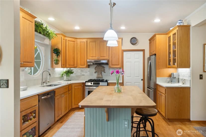 Property photo for 1850 Maple Street, Port Townsend photo 8