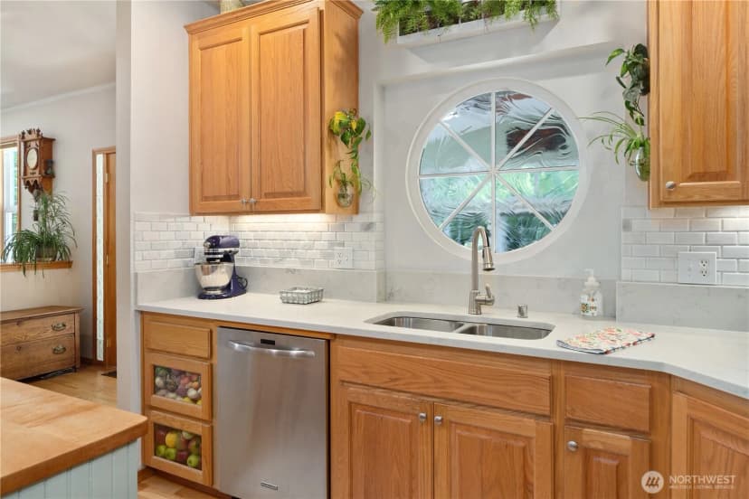 Property photo for 1850 Maple Street, Port Townsend photo 6