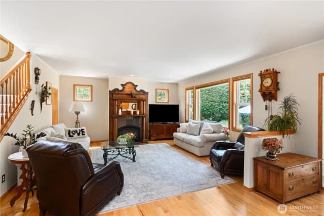 Property photo for 1850 Maple Street, Port Townsend photo 4
