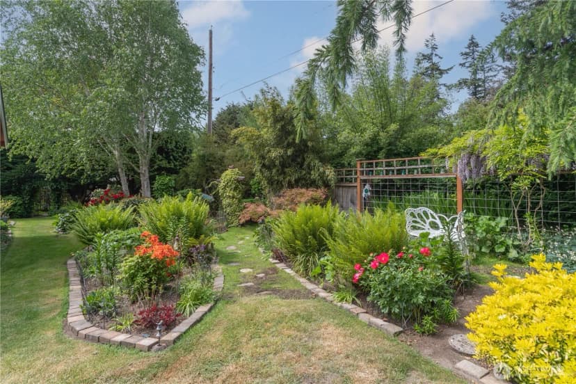 Property photo for 1850 Maple Street, Port Townsend photo 33