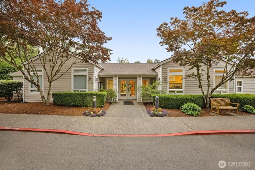 Property photo for 22760 Se 43rd Court #2617, Issaquah photo 35