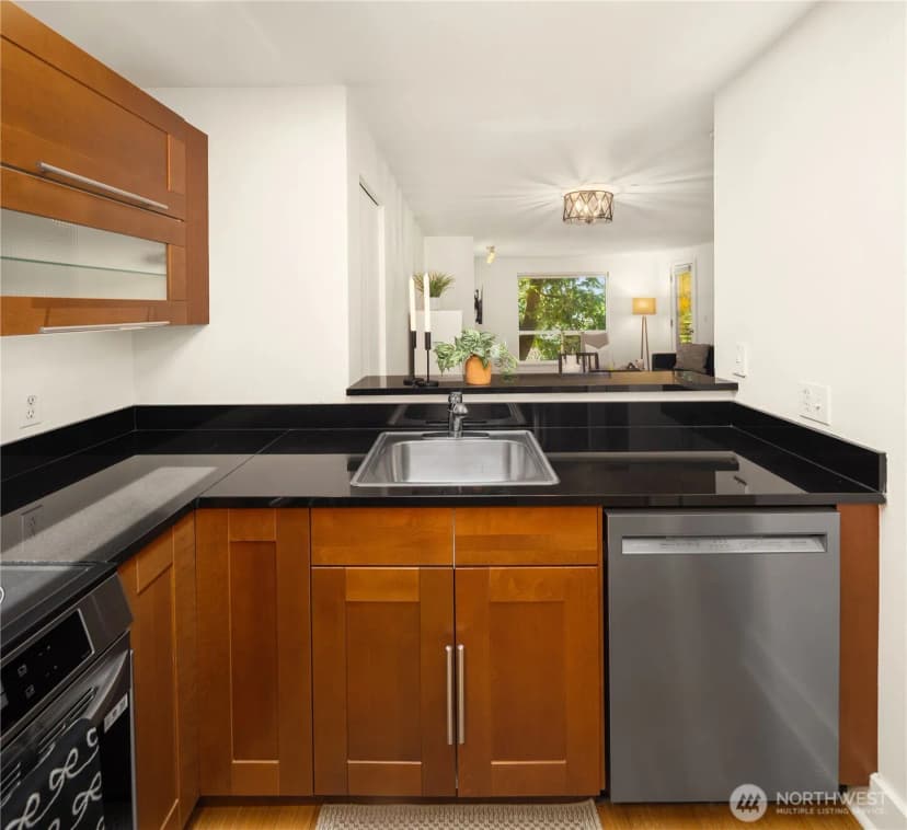 Property photo for 7323 Sand Point Way Ne #312, Seattle photo 5