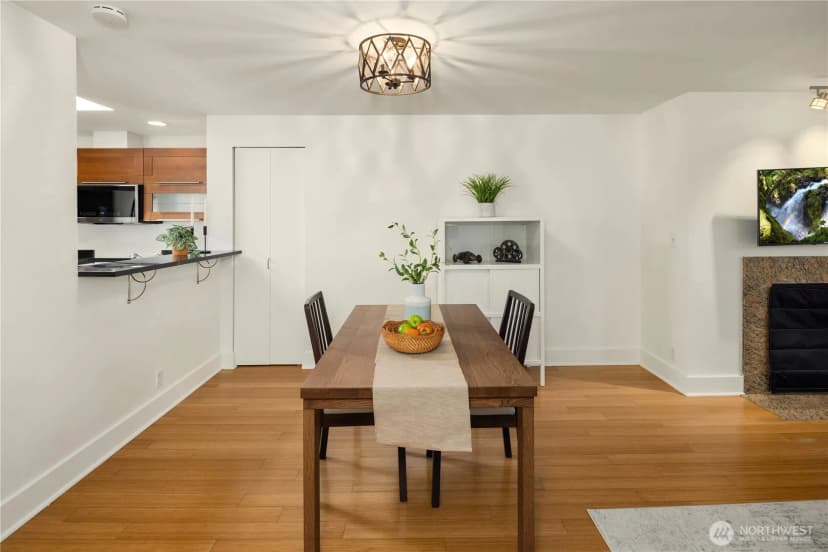 Property photo for 7323 Sand Point Way Ne #312, Seattle photo 6