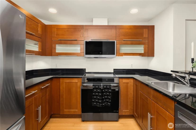 Property photo for 7323 Sand Point Way Ne #312, Seattle photo 4