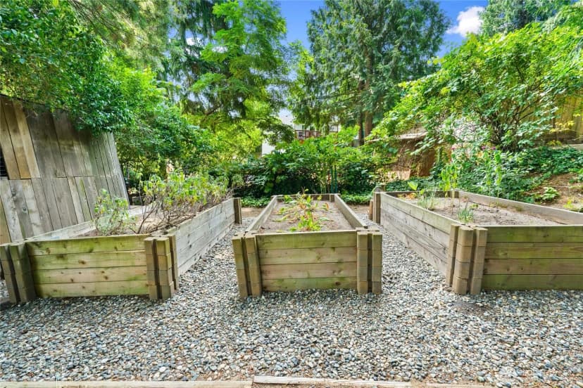 Property photo for 1529 Ne 94th Street, Seattle photo 32